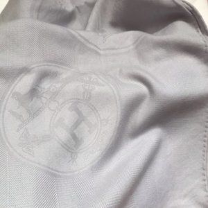 Hermes L L'instruction Du Roy Shawl
